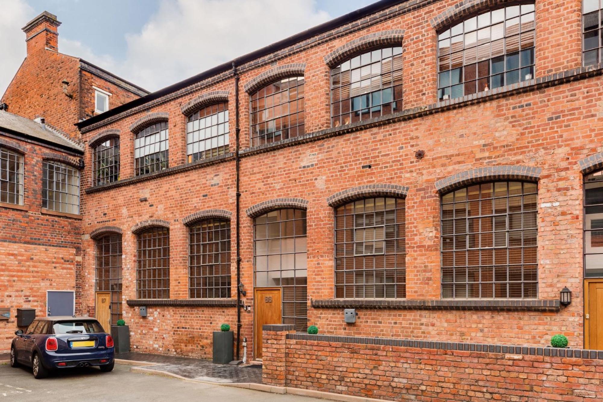 High End Luxury Townhouse In Jq, 4 Bedrooms, Flat Screen Tv In All Rooms, Free Parking, Near Birmingham City Centre Deposit Required Exterior foto